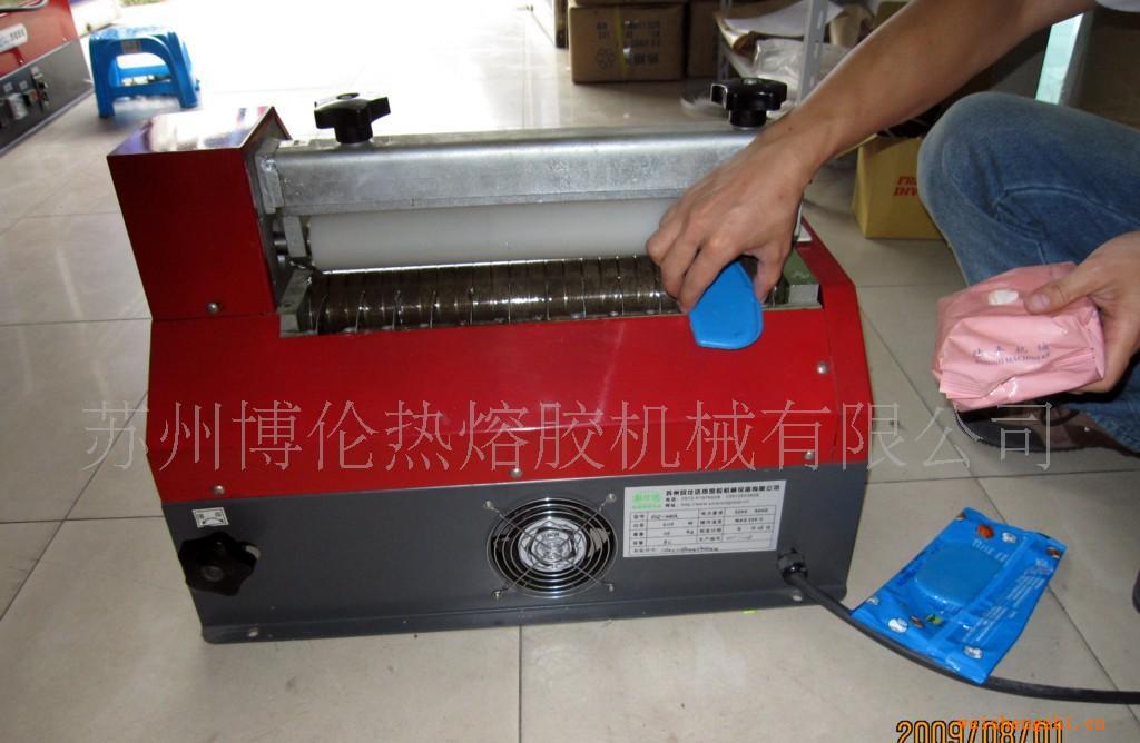 BL-8200濕巾，嬰兒濕巾，濕巾蓋粘膠機