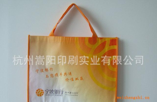 廠家專(zhuān)業(yè)供應(yīng)布類(lèi)包裝袋覆膜環(huán)保無(wú)紡布袋
