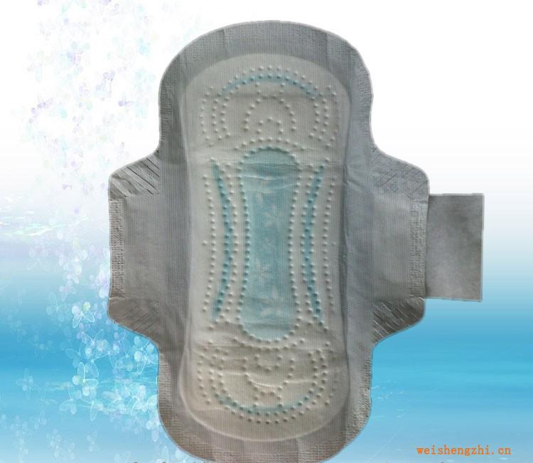 代理加工出口衛(wèi)生巾衛(wèi)生巾廠加工批發(fā)日用240MM印藍網(wǎng)面衛(wèi)生巾