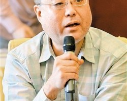 劉蘇里：短期內(nèi)不能消滅印刷文明或者書店