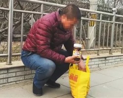 假調(diào)料被查，紙箱也遭殃