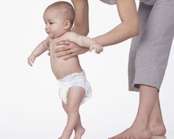 男寶寶紙尿褲到底應(yīng)不應(yīng)該穿？